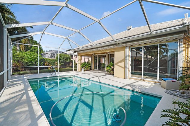 8445 E Garden Oaks Circle, Palm Beach Gardens, FL 33410