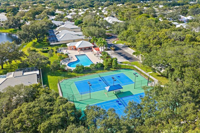 8445 E Garden Oaks Circle, Palm Beach Gardens, FL 33410