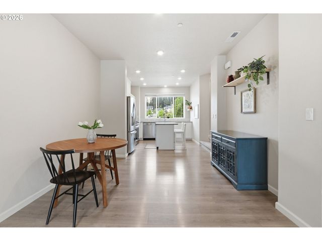 14200 Sw GOLD COAST Ter, Portland, OR 97224