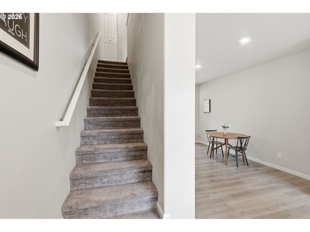 14200 Sw GOLD COAST Ter, Portland, OR 97224