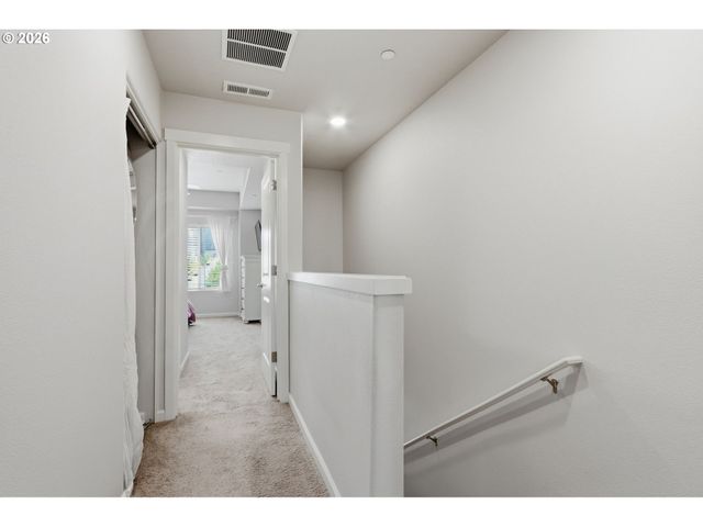 14200 Sw GOLD COAST Ter, Portland, OR 97224