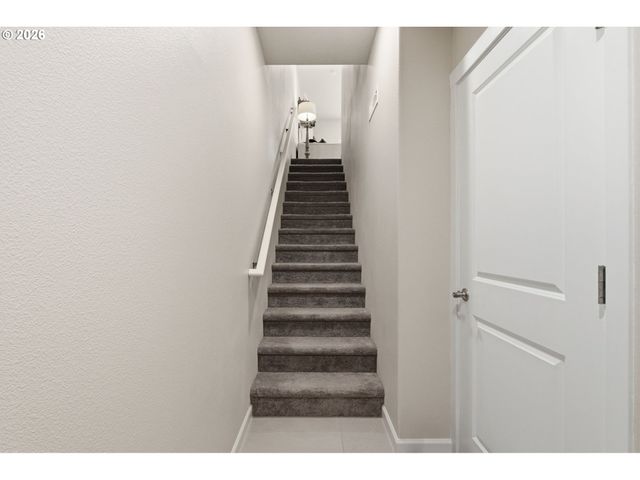 14200 Sw GOLD COAST Ter, Portland, OR 97224