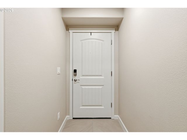 14200 Sw GOLD COAST Ter, Portland, OR 97224