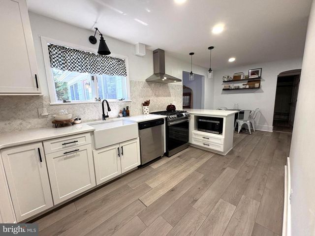 309 WASHINGTON AVE, Pitman, NJ 08071