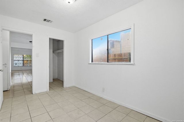 6931 Ashbrook, San Antonio, TX 78239