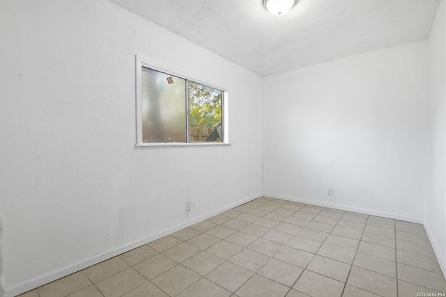 6931 Ashbrook, San Antonio, TX 78239