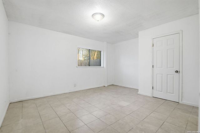 6931 Ashbrook, San Antonio, TX 78239