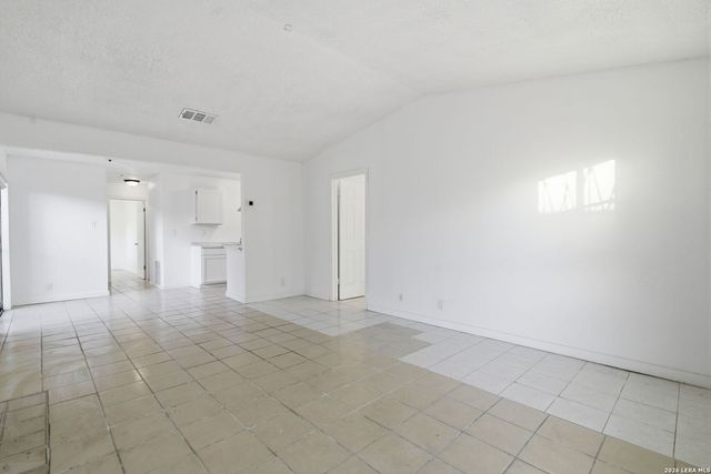 6931 Ashbrook, San Antonio, TX 78239