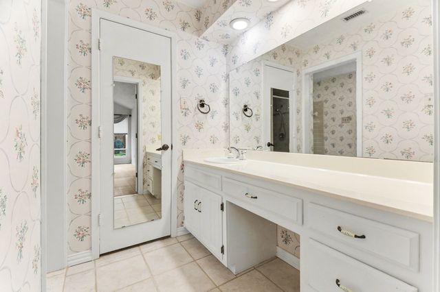 2019 Whippoorwill Lane, Carrollton, TX 75006