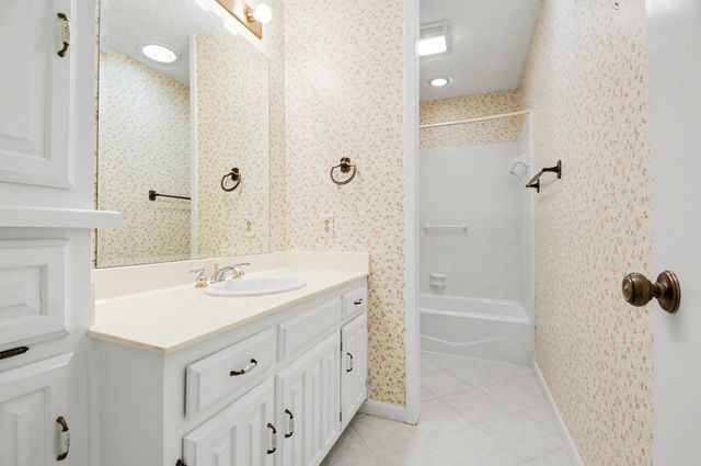 2019 Whippoorwill Lane, Carrollton, TX 75006