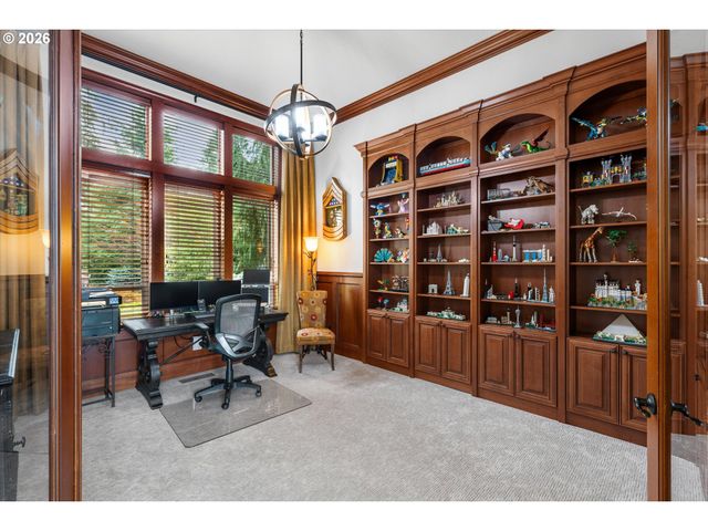 14575 S STONERIDGE Dr, Oregon City, OR 97045