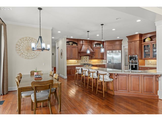 14575 S STONERIDGE Dr, Oregon City, OR 97045