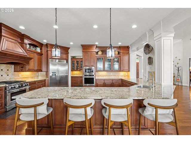 14575 S STONERIDGE Dr, Oregon City, OR 97045