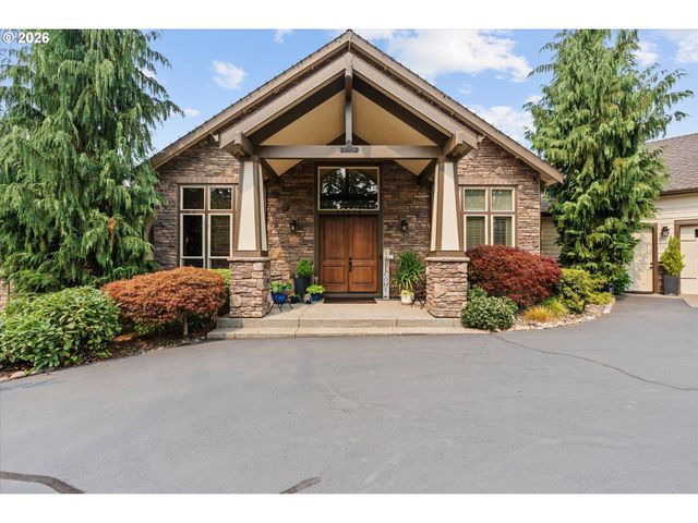 14575 S STONERIDGE Dr, Oregon City, OR 97045