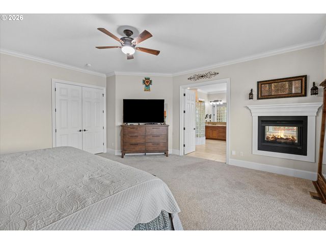 14575 S STONERIDGE Dr, Oregon City, OR 97045
