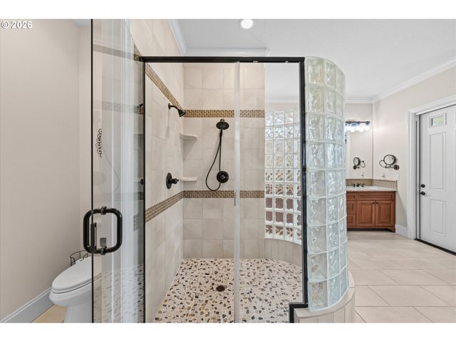 14575 S STONERIDGE Dr, Oregon City, OR 97045