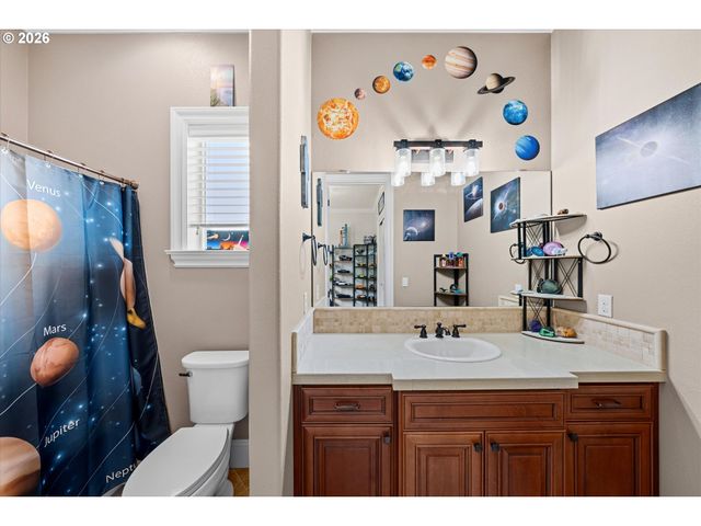 14575 S STONERIDGE Dr, Oregon City, OR 97045