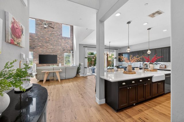 638 Mesa Dr S, Madera, CA 93636