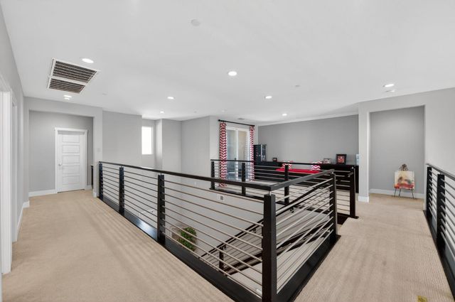 638 Mesa Dr S, Madera, CA 93636