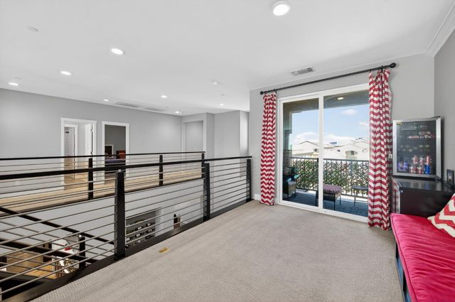 638 Mesa Dr S, Madera, CA 93636