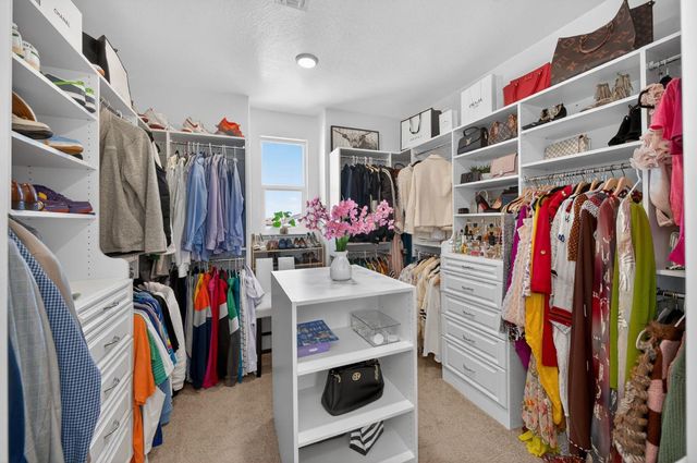 638 Mesa Dr S, Madera, CA 93636