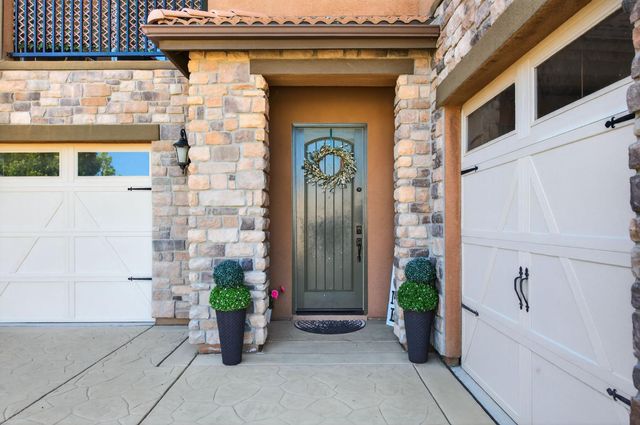 638 Mesa Dr S, Madera, CA 93636