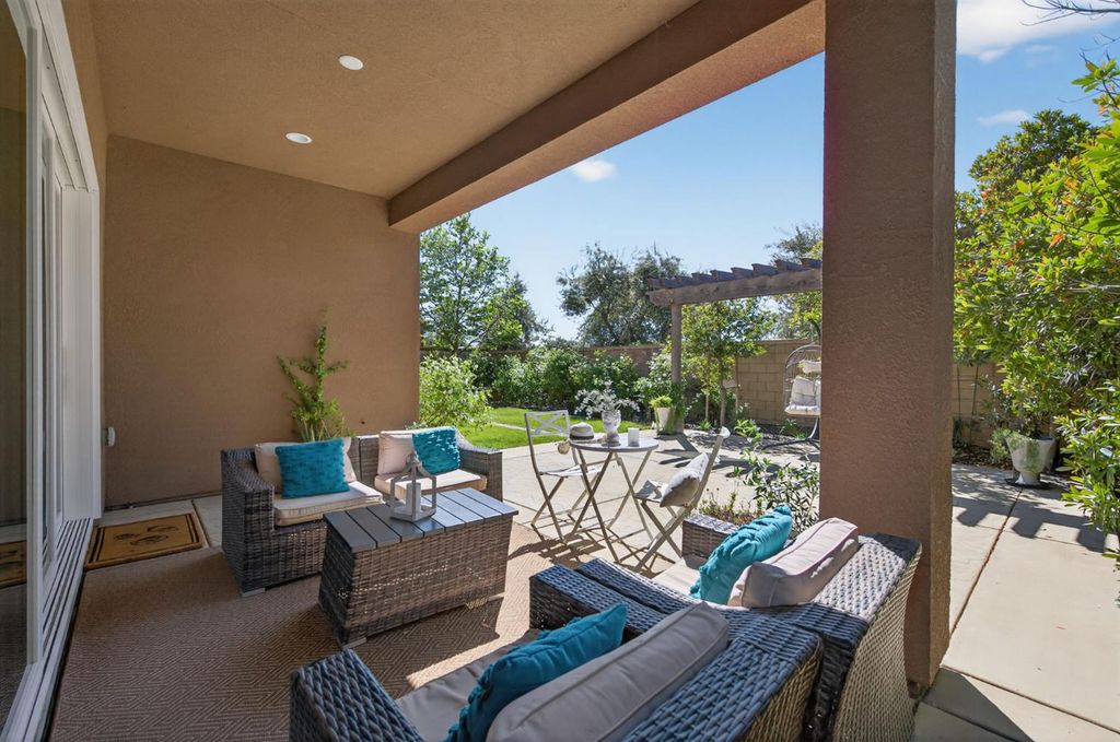 Image 53 of property listing at 638 Mesa Dr S, Madera, CA 93636