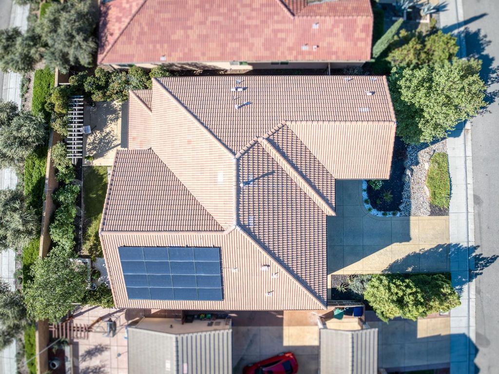 Image 68 of property listing at 638 Mesa Dr S, Madera, CA 93636