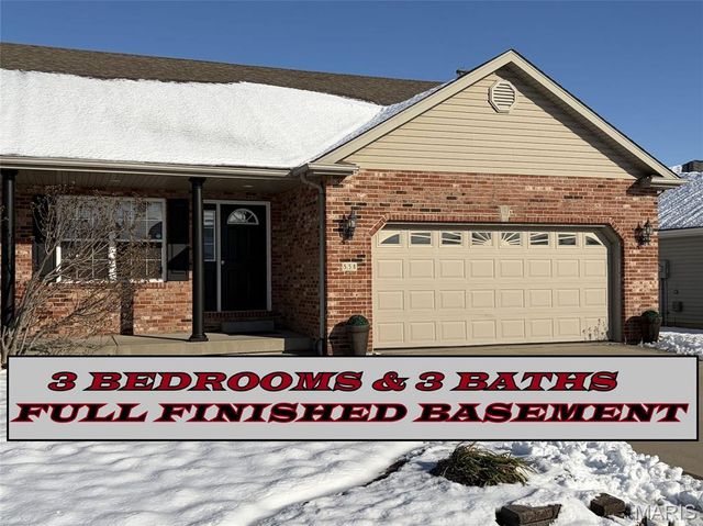 55 Bridgewater Lane B, Highland, IL 62249