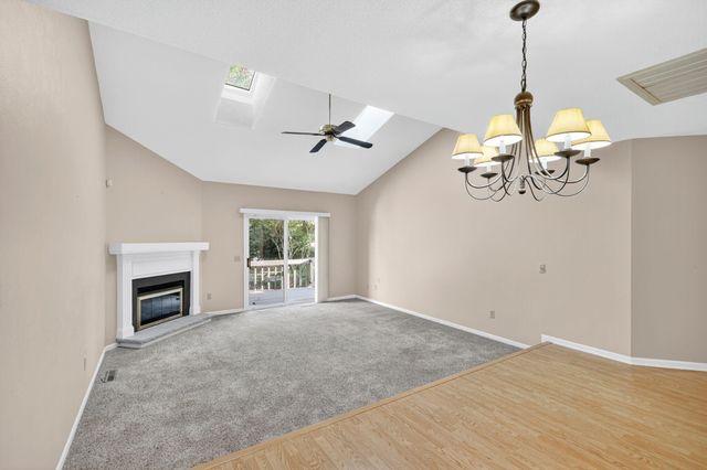 23 Meadowpond Drive, Perrysburg, OH 43551