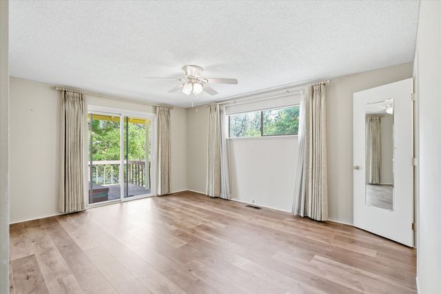 2700 Rogue River Highway, Grants Pass, OR 97527