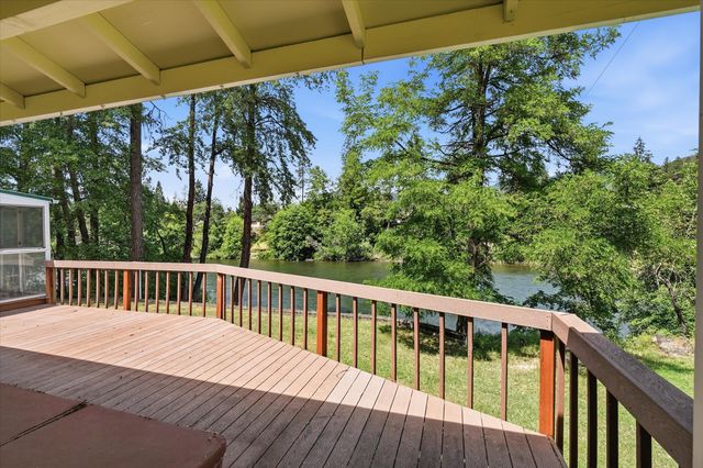 2700 Rogue River Highway, Grants Pass, OR 97527