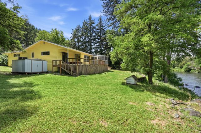 2700 Rogue River Highway, Grants Pass, OR 97527