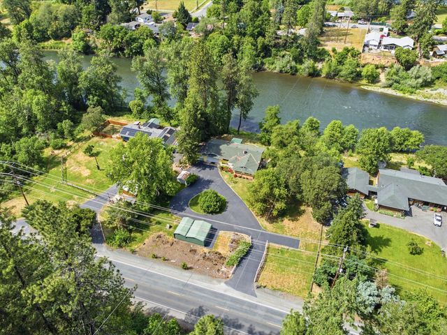 2700 Rogue River Highway, Grants Pass, OR 97527