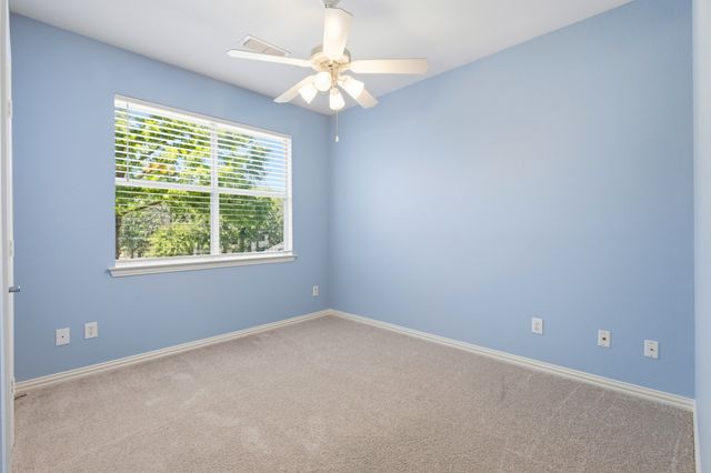 2223 Grizzly Run Lane, Euless, TX 76039