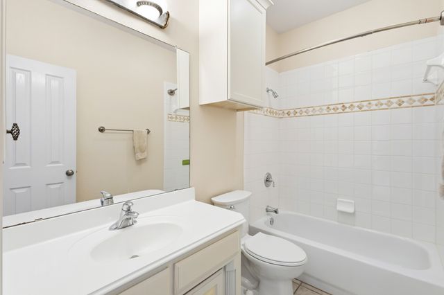 2223 Grizzly Run Lane, Euless, TX 76039