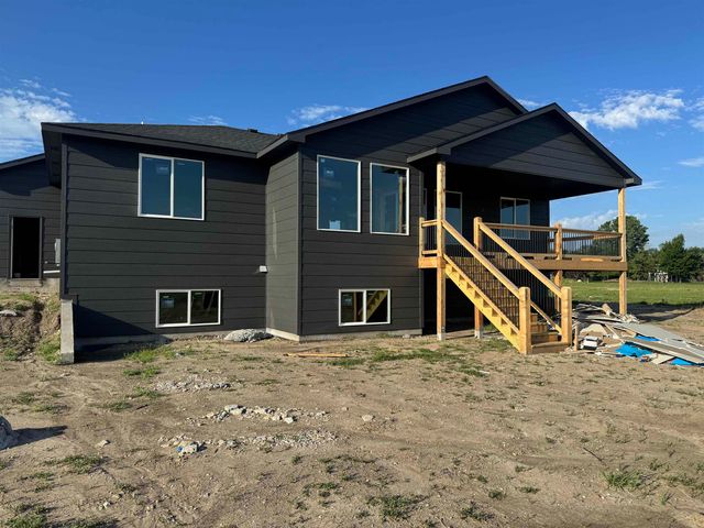 2904 E Sunnyslope St, Park City, KS 67219