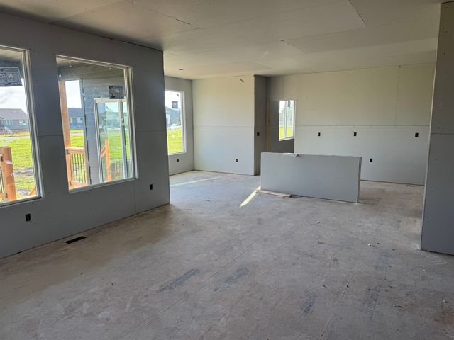 2904 E Sunnyslope St, Park City, KS 67219