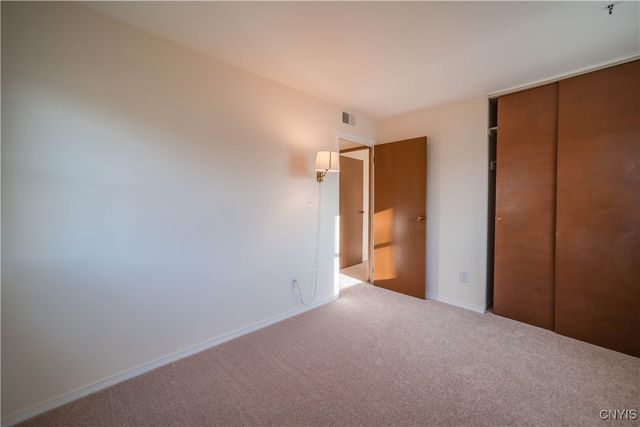 508 Deerwood Road, Utica, NY 13502