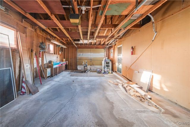 508 Deerwood Road, Utica, NY 13502