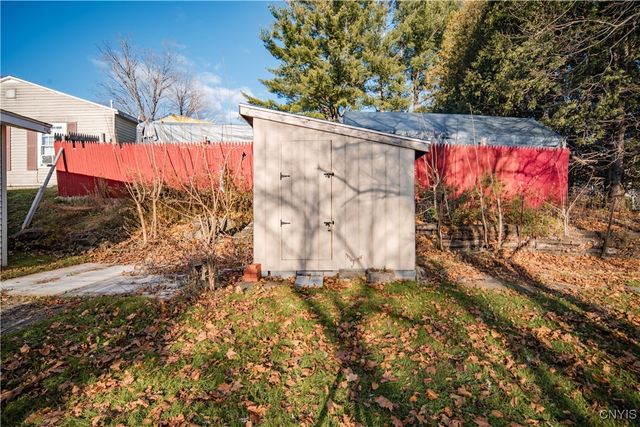 508 Deerwood Road, Utica, NY 13502