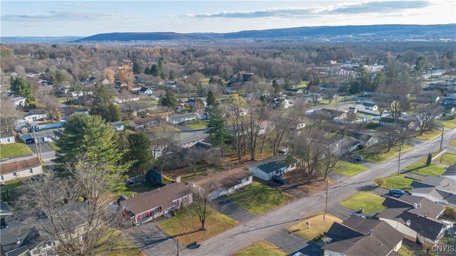 508 Deerwood Road, Utica, NY 13502