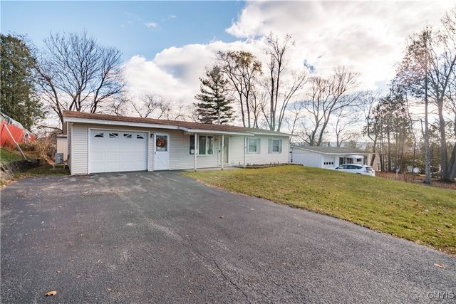 508 Deerwood Road, Utica, NY 13502