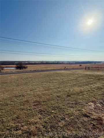 10467 N 26th Street East, Wagoner, OK 74467