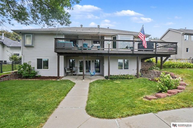 17509 Walnut Street, Omaha, NE 68130