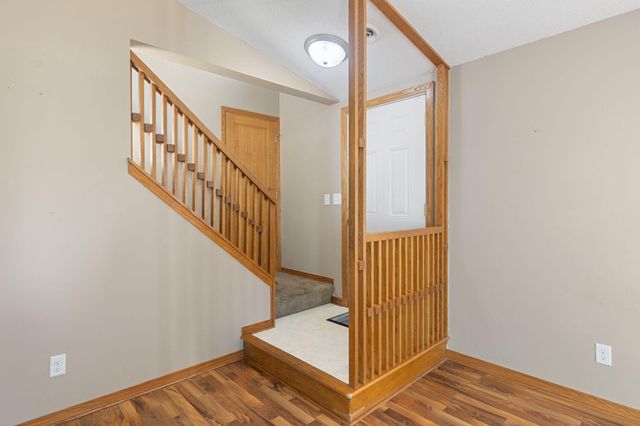 3637 Gershwin Lane N, Oakdale, MN 55128