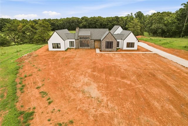 756 Garrison Road, Pelzer, SC 29669