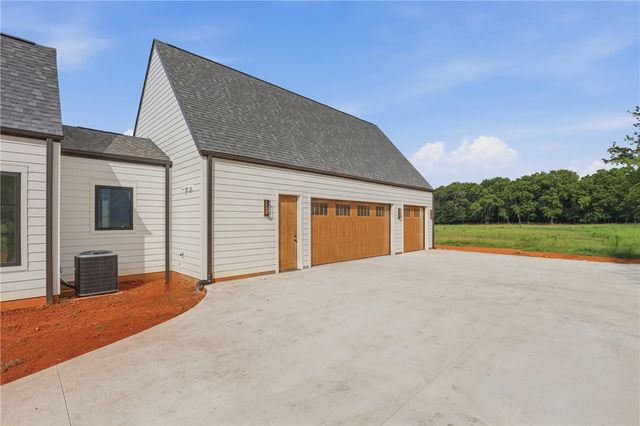 756 Garrison Road, Pelzer, SC 29669