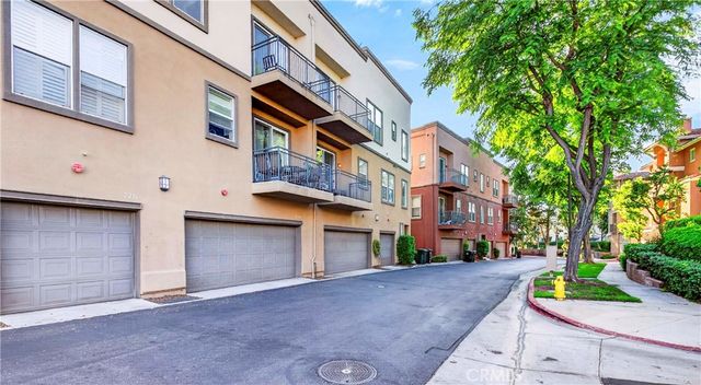 2260 Clark, Fullerton, CA 92833
