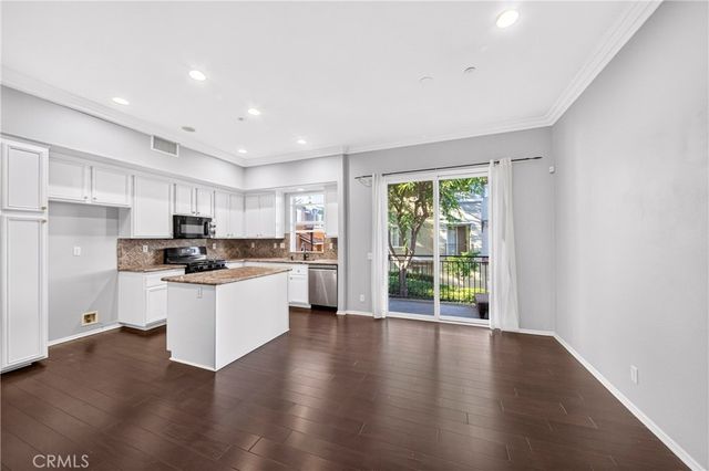 2260 Clark, Fullerton, CA 92833